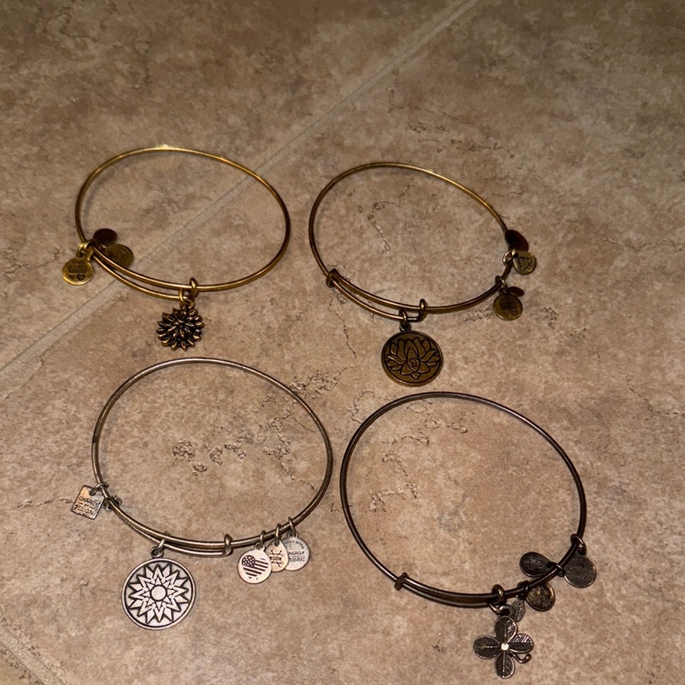 Alex an Ani Flower set